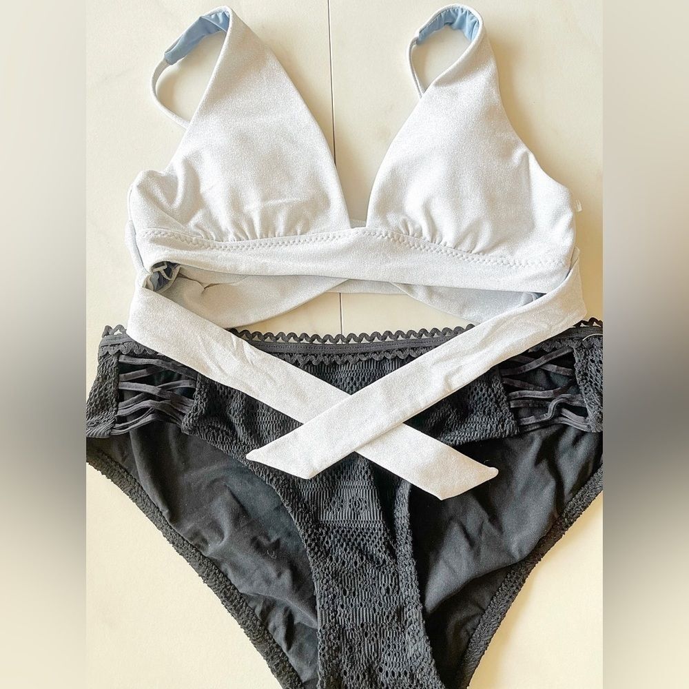 New BECCA lace black bottom and white top bikini set